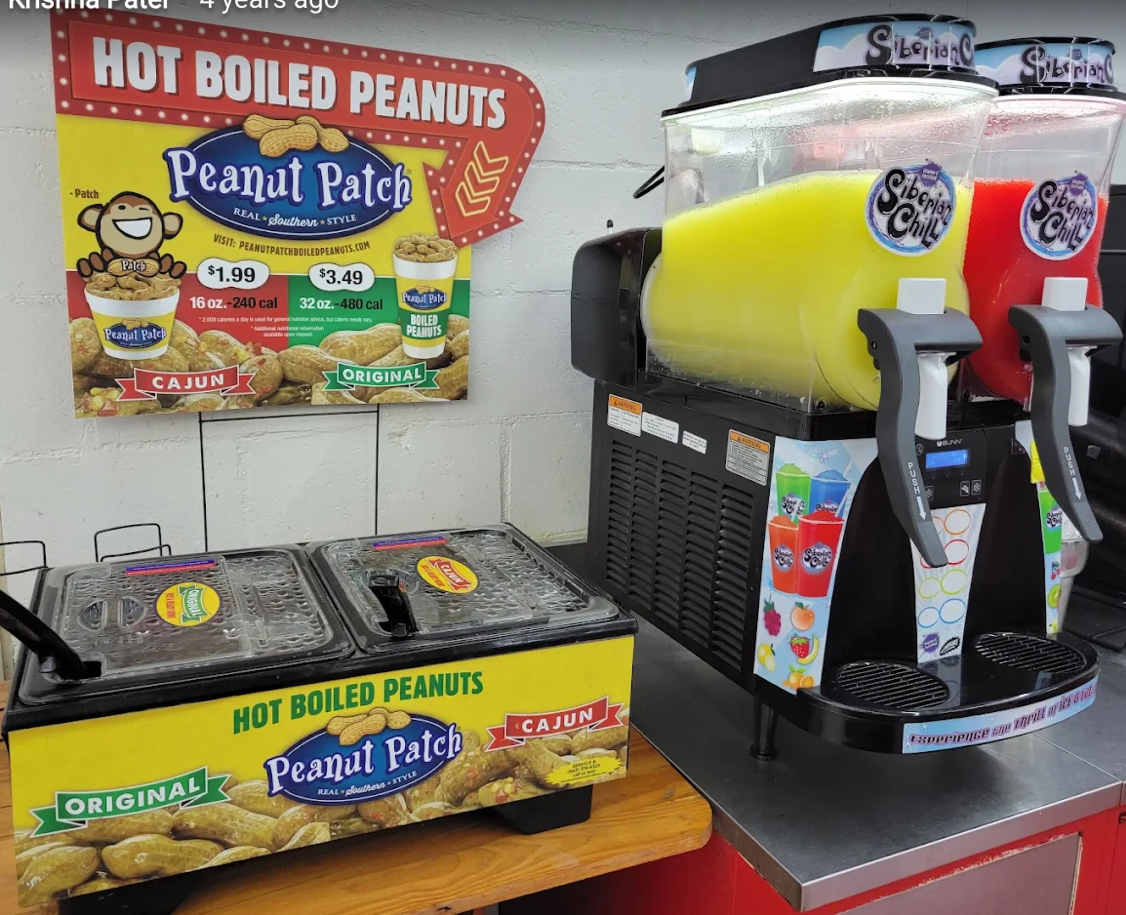 Hot boiled peanuts and frozen drinks